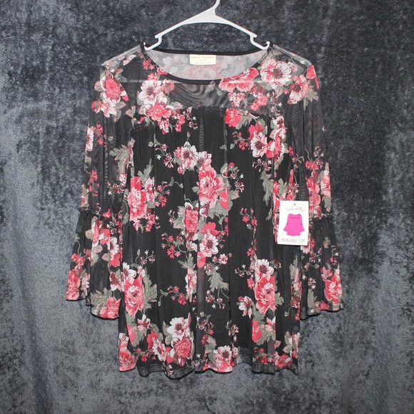 Bobbie Brooks Tops - NWT Bobbie & Brooks Black and Pink Floral Pheasant Top